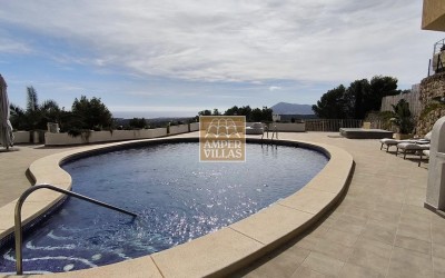  Fantástica villa con vistas panorámicas al mar.